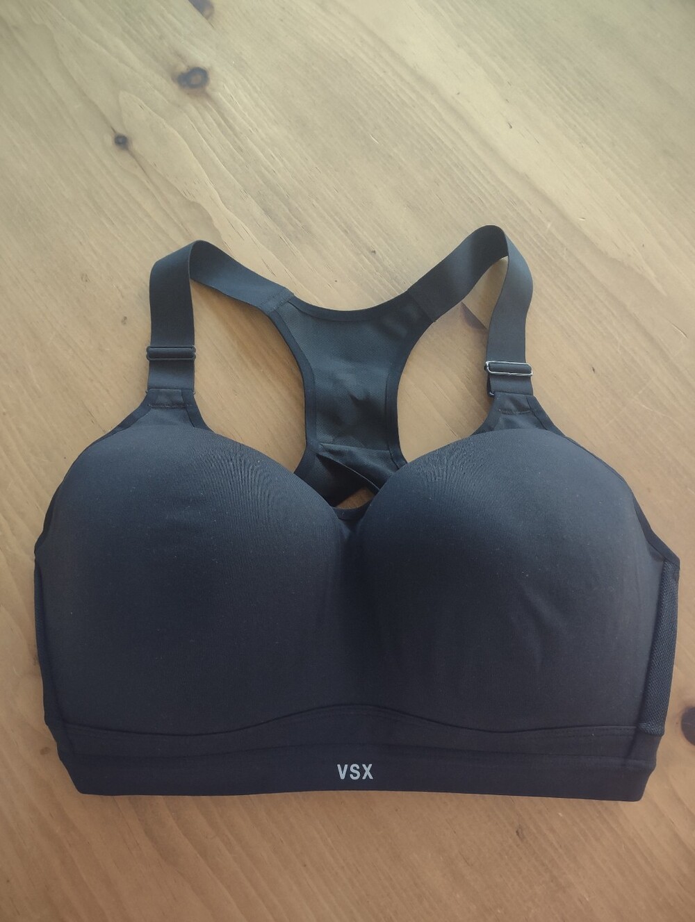 Victoria's Secret VSX Padded Underwire Sports Bra Size 38DDD Excellent Condition